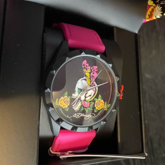 Ed Hardy Women’s Skull Watch NWT - Picture 6 of 7